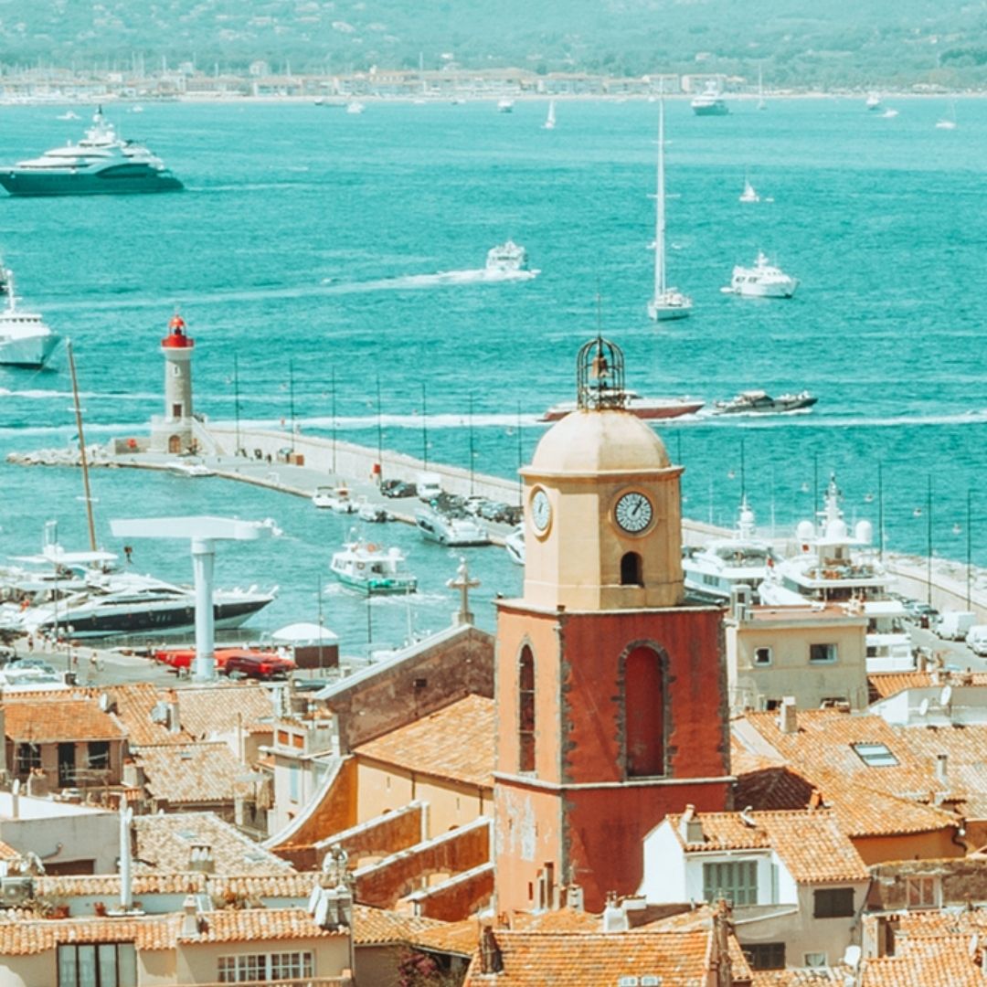 Saint Lucia – town and harbour